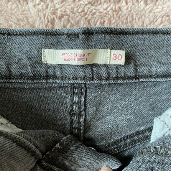Levi’s Wedgie Straight Jeans - Picture 3 of 3